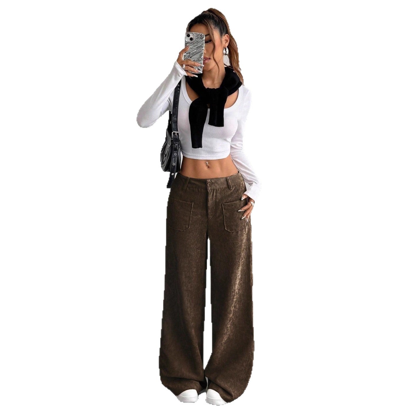 Women's wide-cut corduroy trousers with practical pockets WW