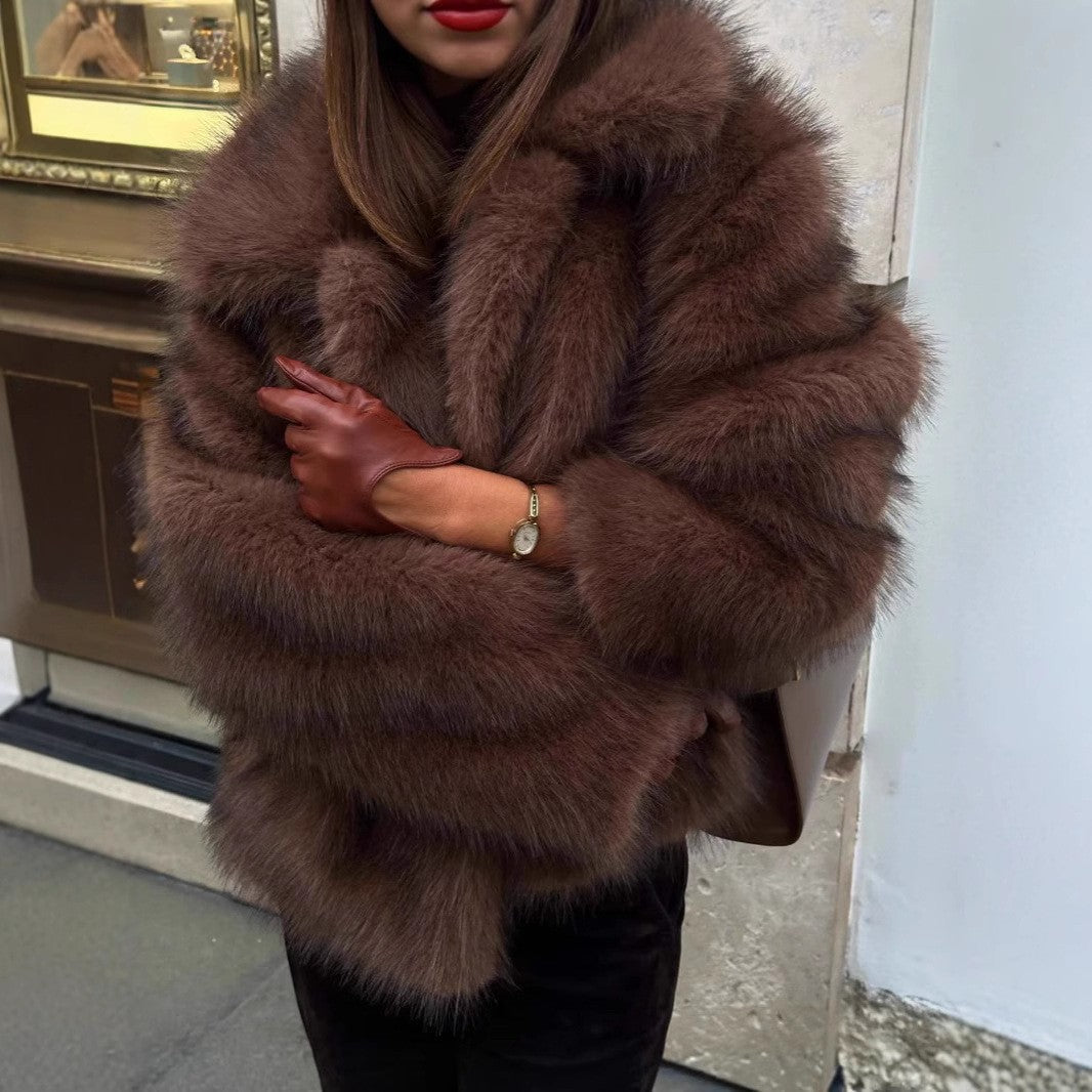 Damen Luxuriöse Kapuzenjacke aus hochwertigem Kunstpelz WW