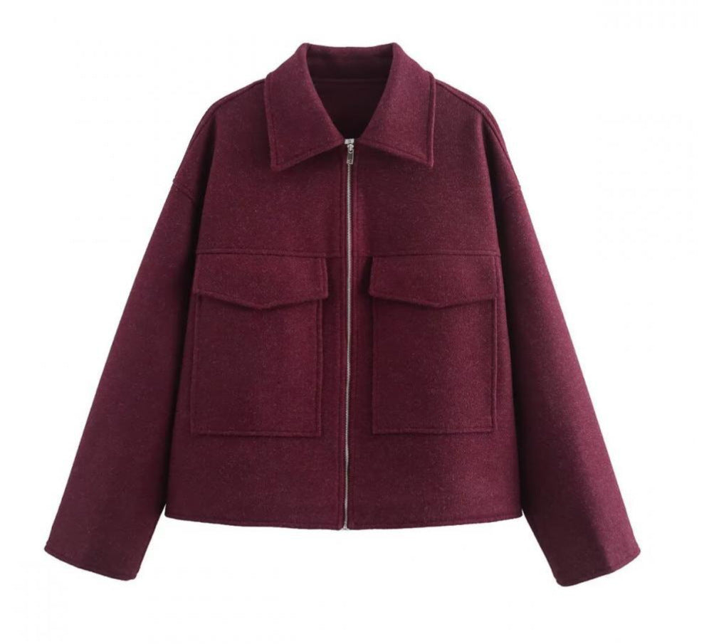 Ladies' tailored jacket with practical flap pockets and soft wool blend