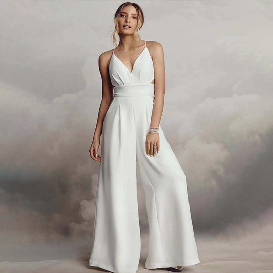 Women's jumpsuit with elegant V-neck and flowing leg WW