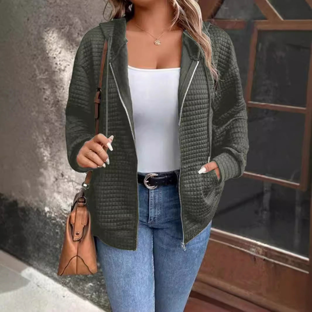 Women's relaxed hooded jacket with textured waffle surface and practical pockets WW