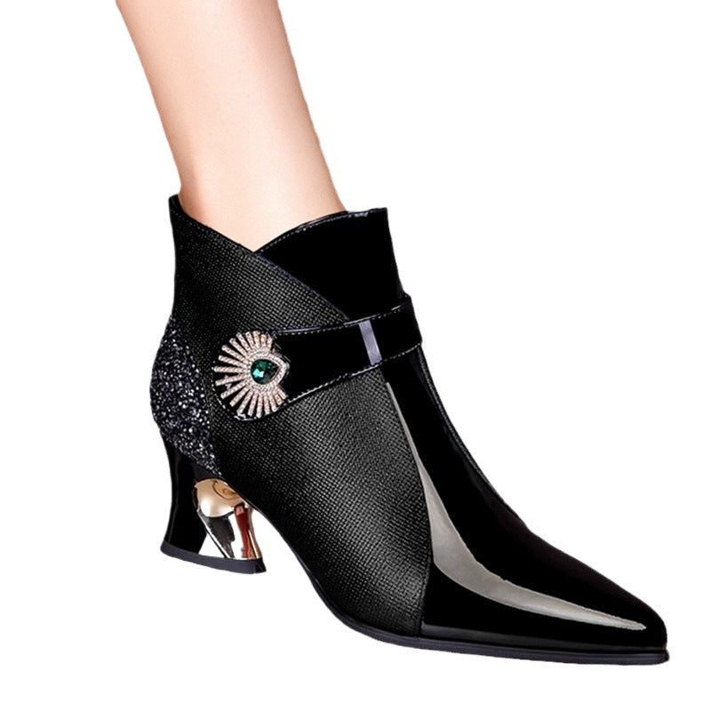 Women's fashionable ankle boots with a sparkling accent WW