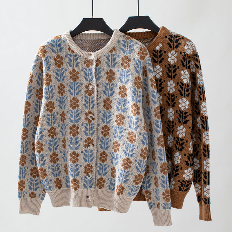 WW | Blumenstrickjacke mit Feinem Muster