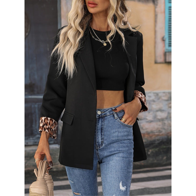 WW | Loose fit Easy closure Animal print Cuffs Pockets