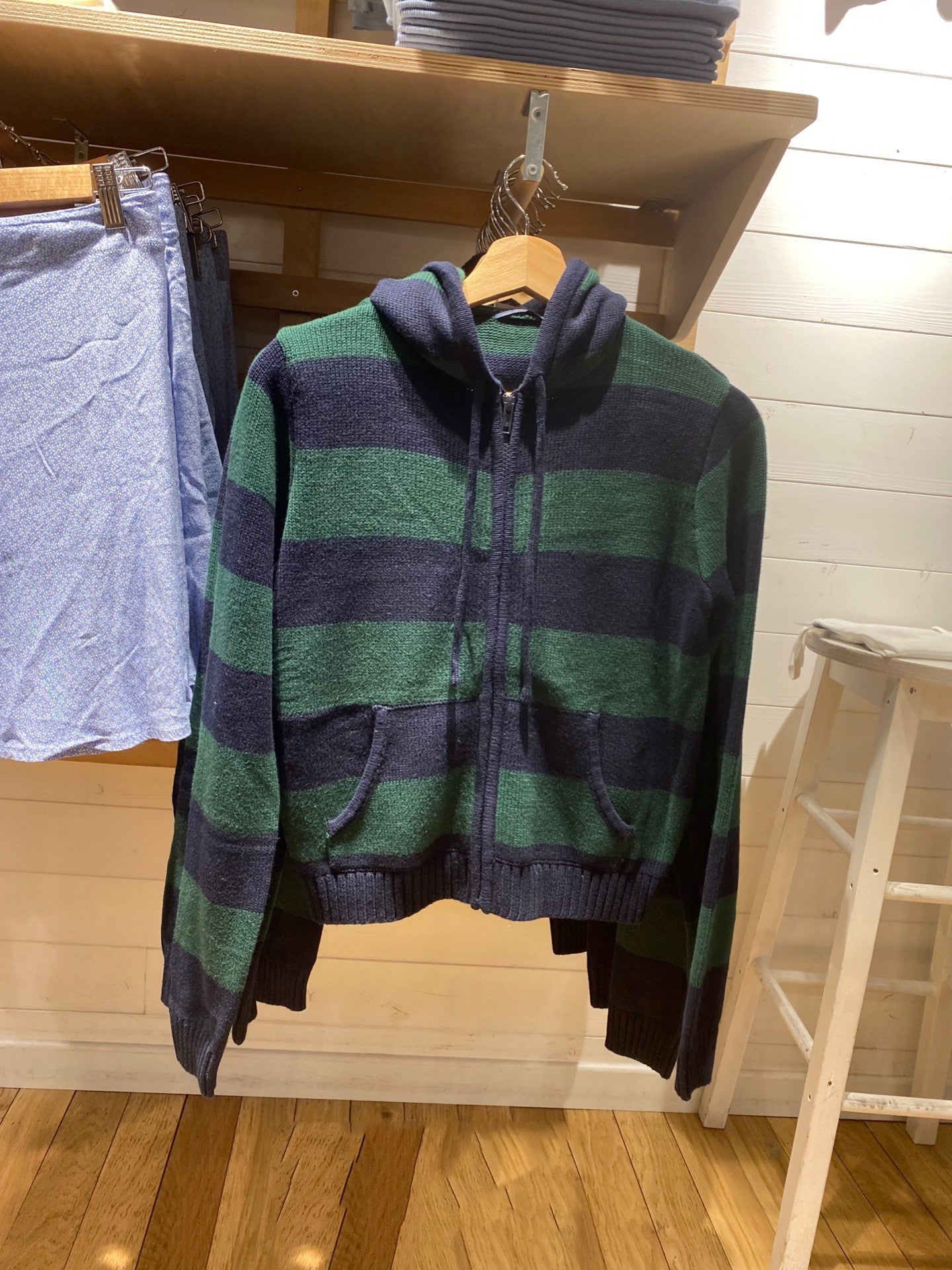 WW | Strickjacke mit Kapuze und Reißverschluss
