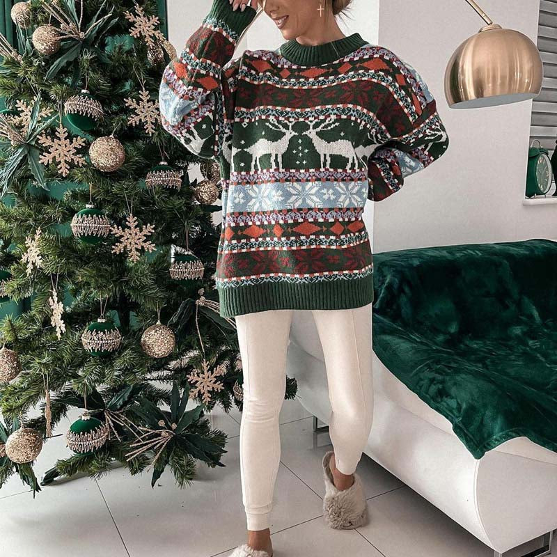 WW | Christmas Sweater with Festive Design