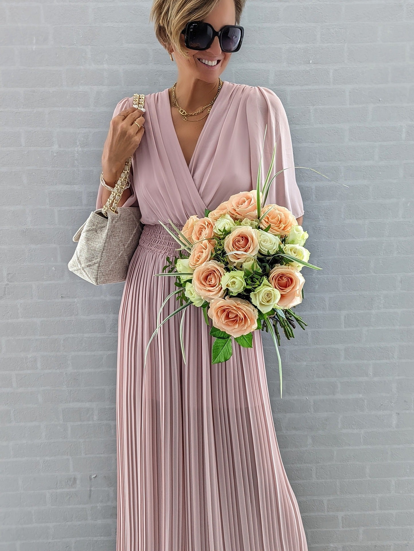 Women's Elegant Jumpsuit with Deep V-Neck and Voluminous Sleeves WW