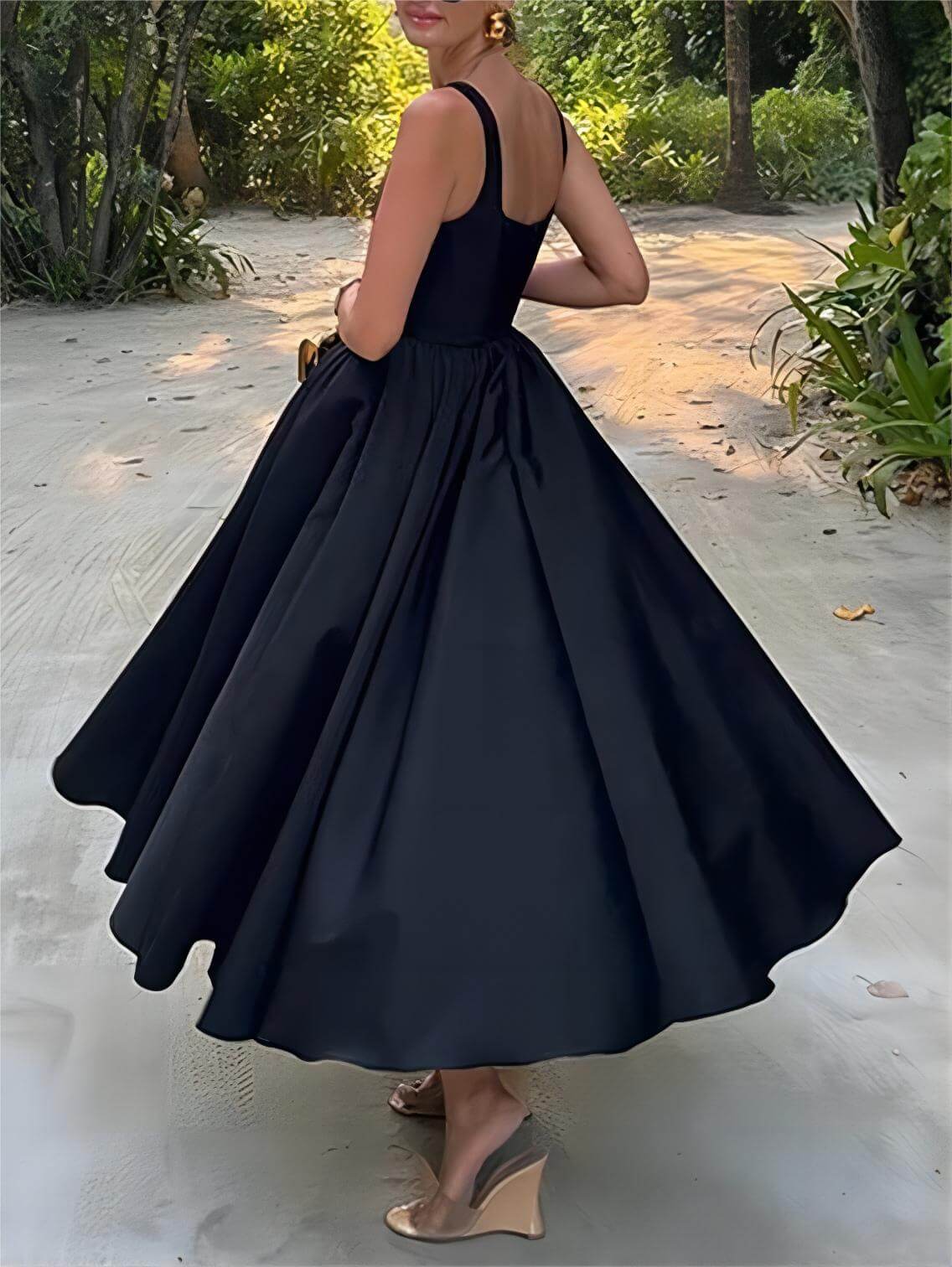 Stylish and Elegant Off-Shoulder Sleeveless Maxi Dress