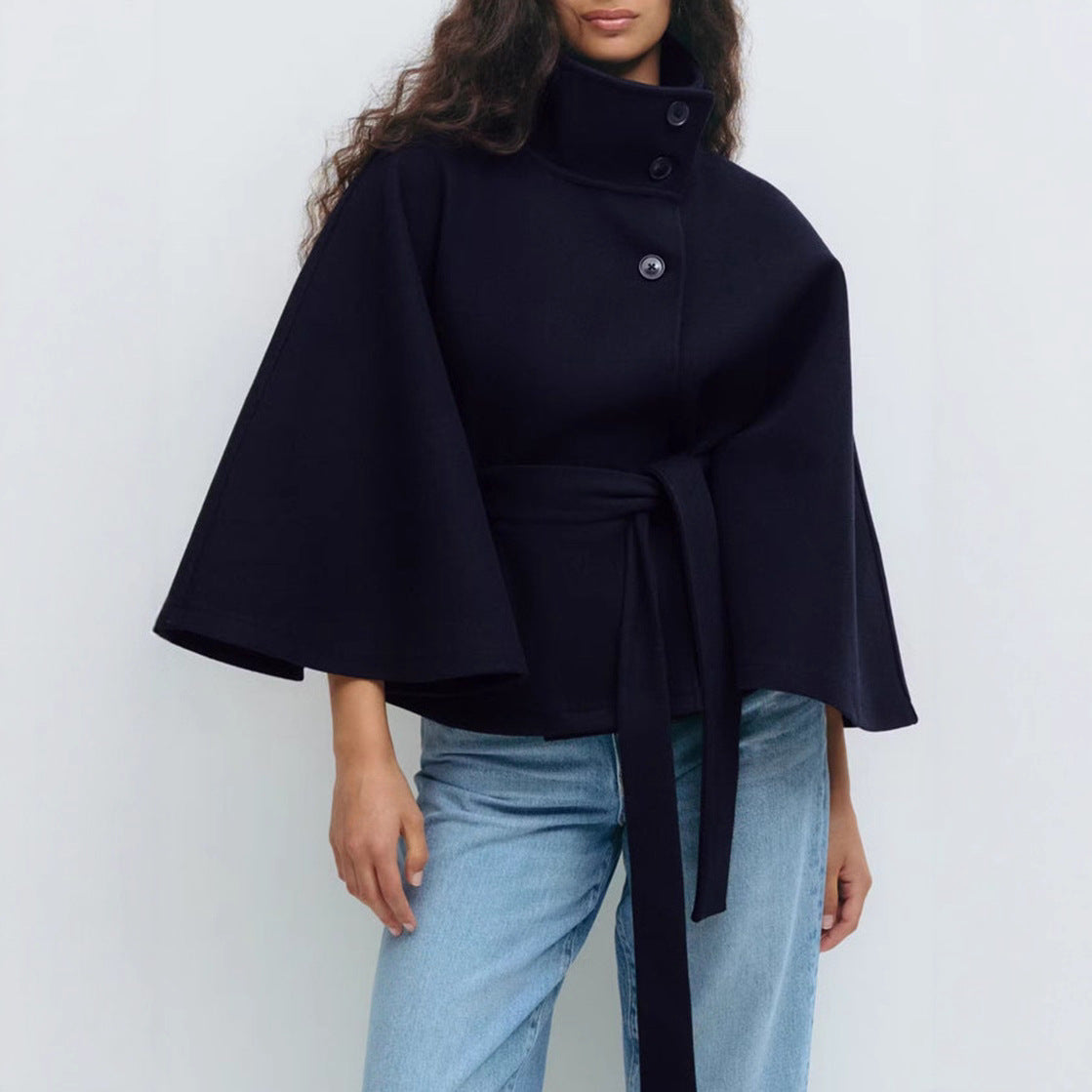 Damen Eleganter und bequemer Kapuzenmantel mit Gürtel und weiten Ärmeln WW