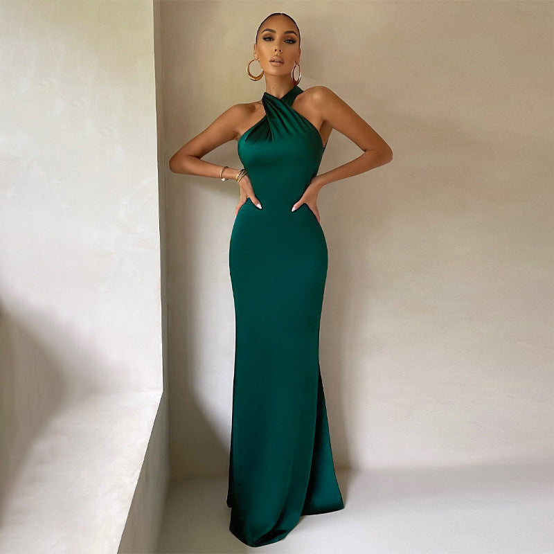 WW | Rückenfreies Kleid