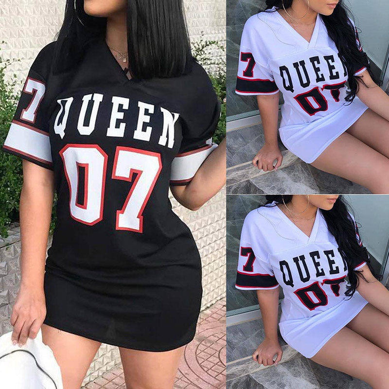 Damen Sportliches Oversized T-Shirt mit V-Ausschnitt und Druckdetails W&W