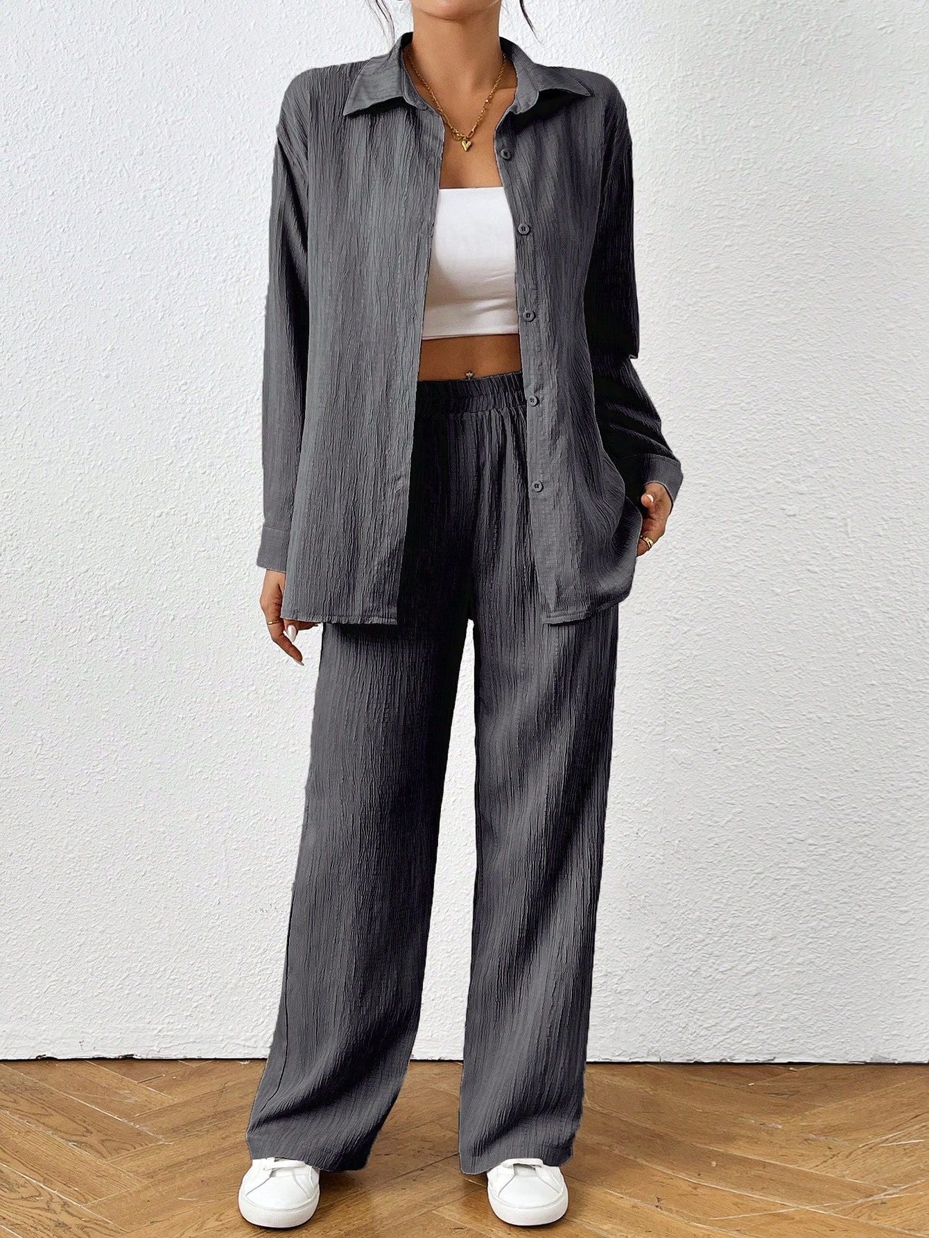 Women's Lightweight and Airy Two-Piece Set with Textured Design WW