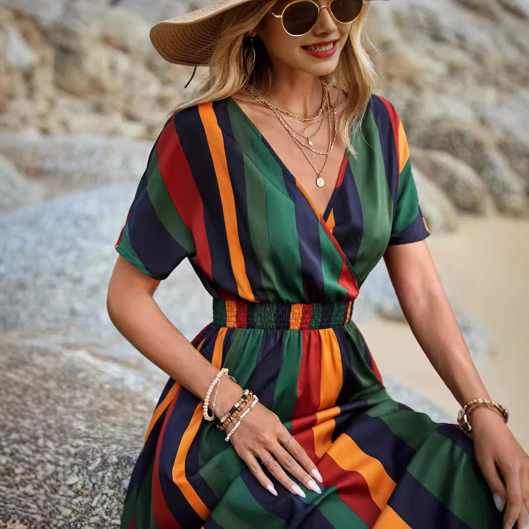WW | Gestreiftes Elastisches Taillenstrandkleid