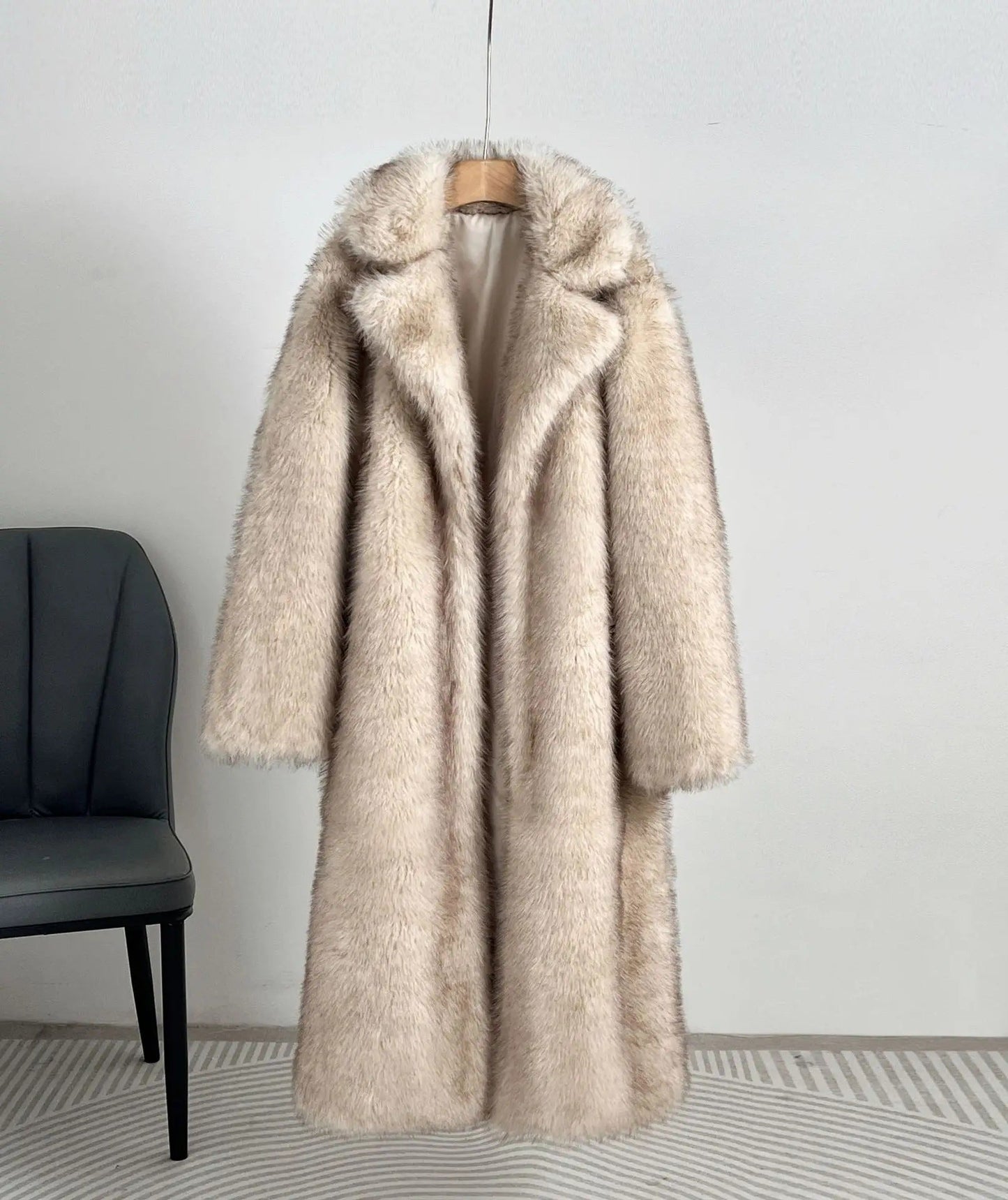 Damen Eleganter Pelzmantel mit großen Taschen WW