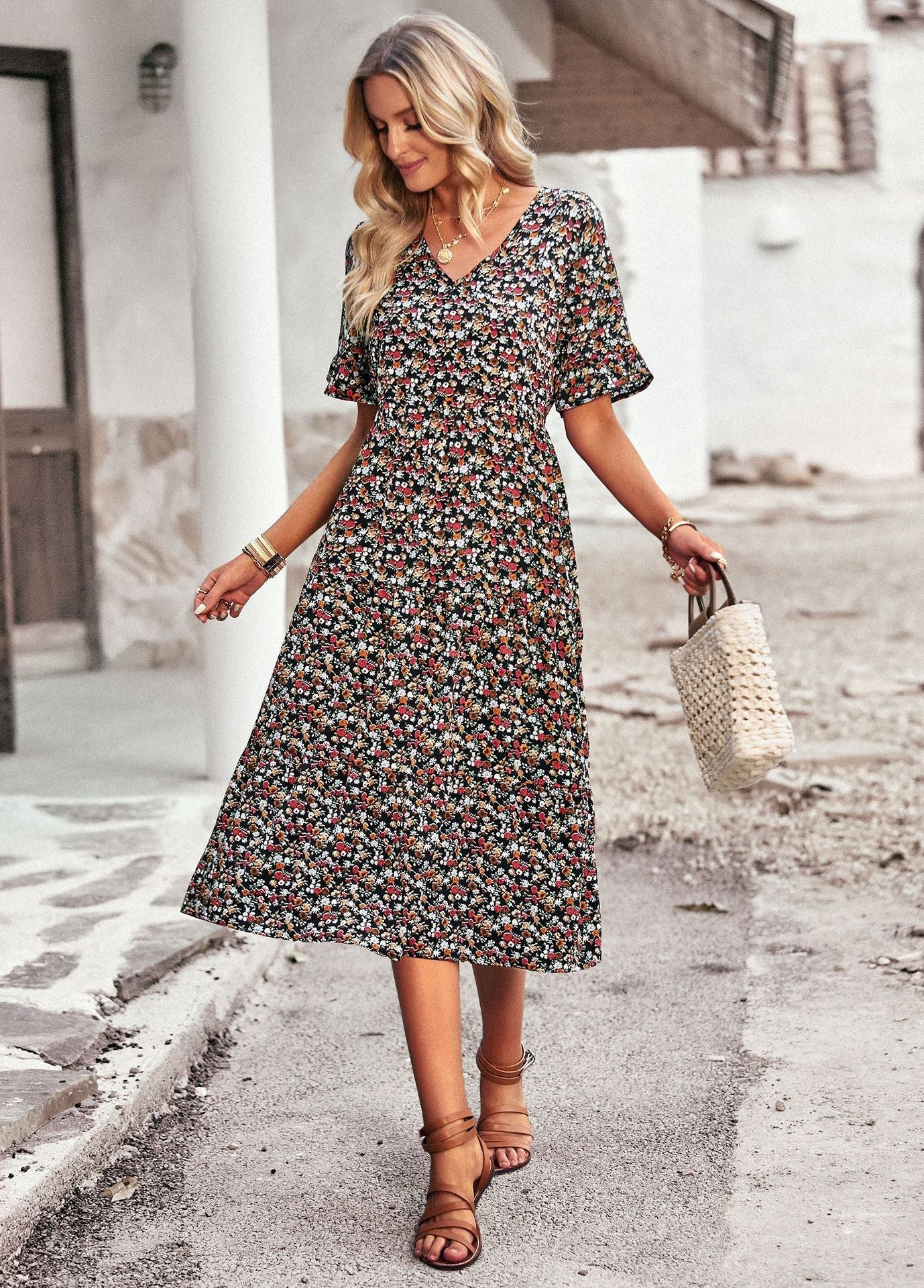 Damen Midi-Kleid mit floralem Muster und verspieltem V-Ausschnitt WW