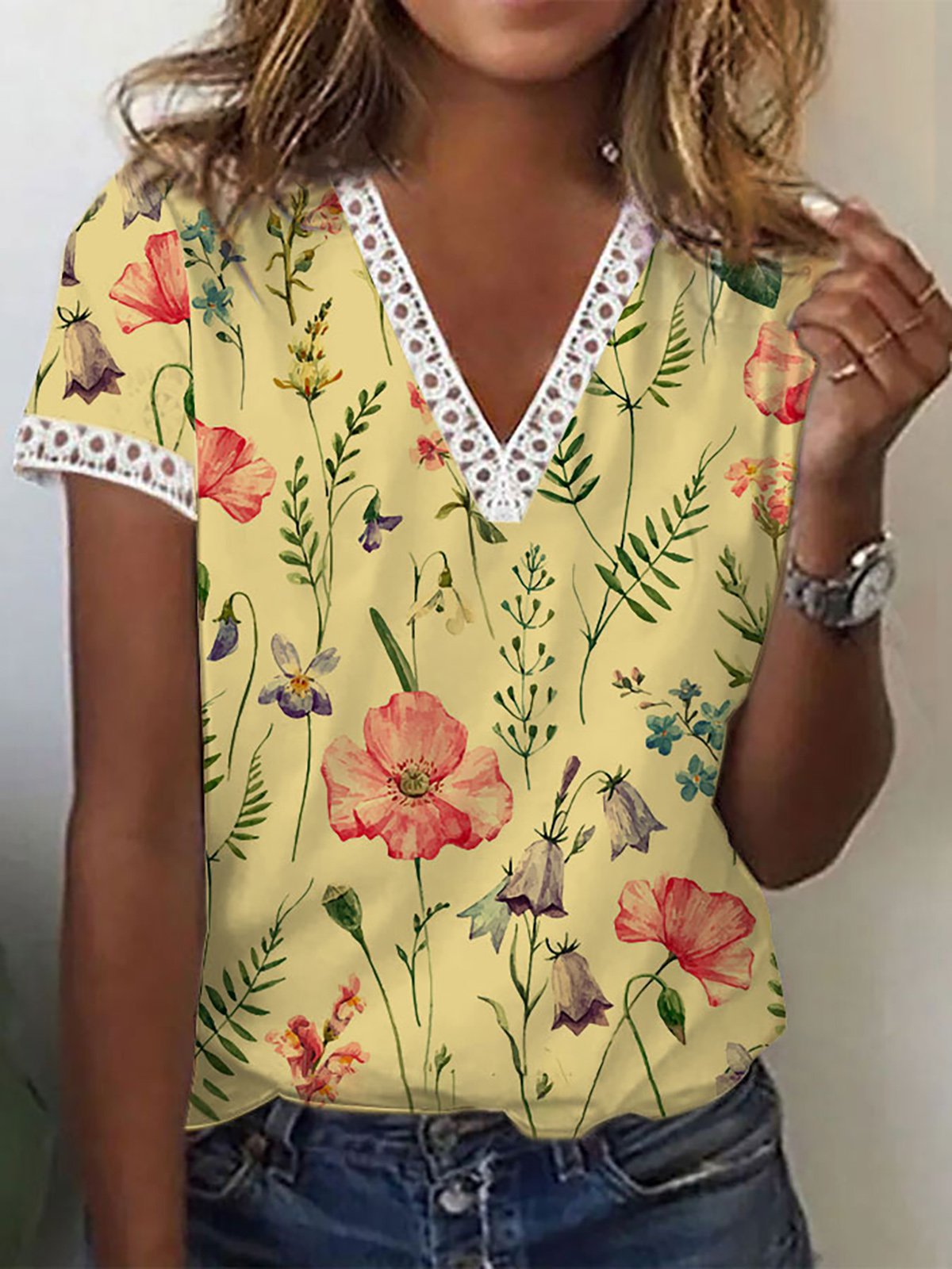 WW | Elegant Women's Short Sleeve V-Neck T-Shirt