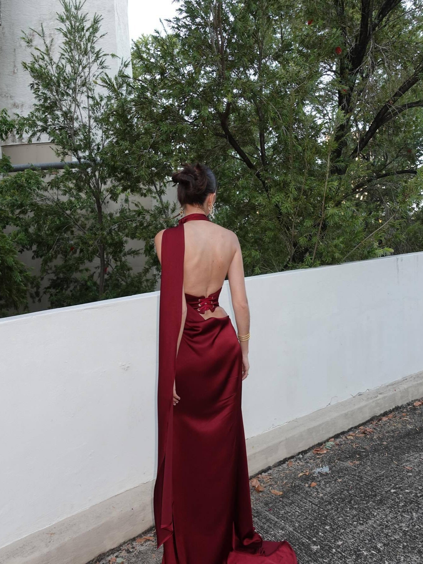 WW | Offene Rücken Satin Halter Kleid