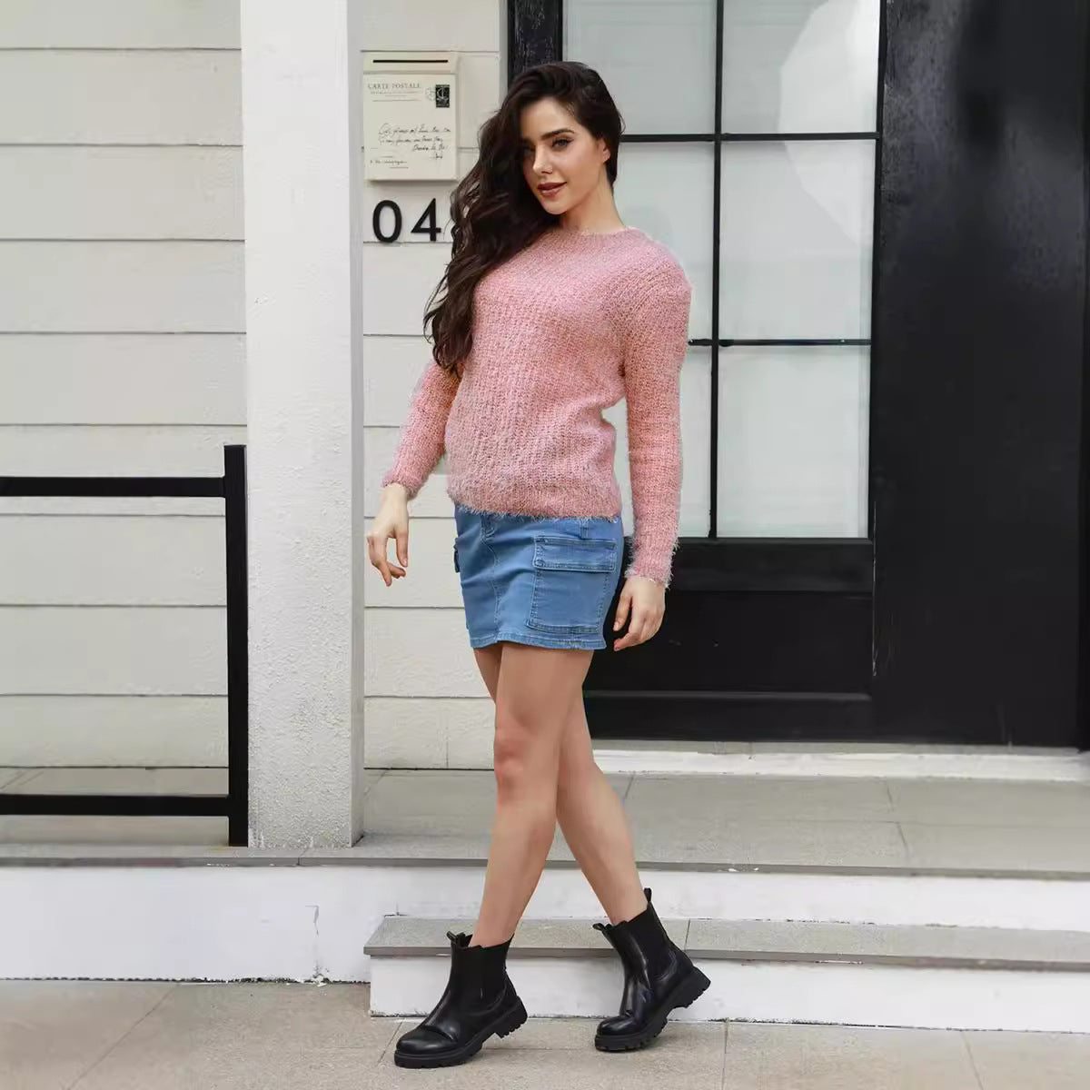 Women's Cuddly Knitted Sweater with High Elasticity and Modern Design WW