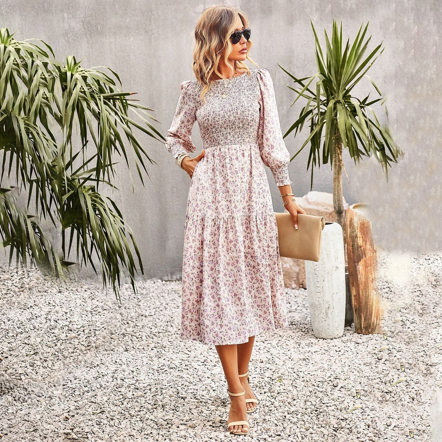Damen florales Midi-Kleid mit geraffter Taille und langen Ärmeln WW
