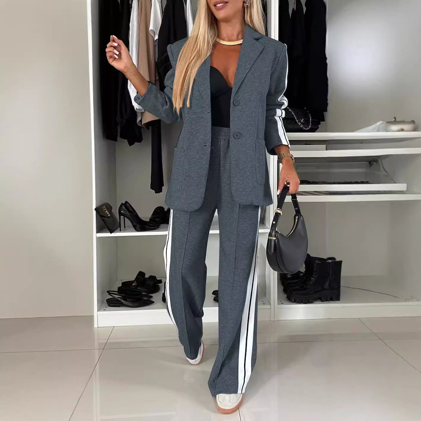 WW | Set Comfortable Fit Blazer with Lapels Trousers with Side Stripe