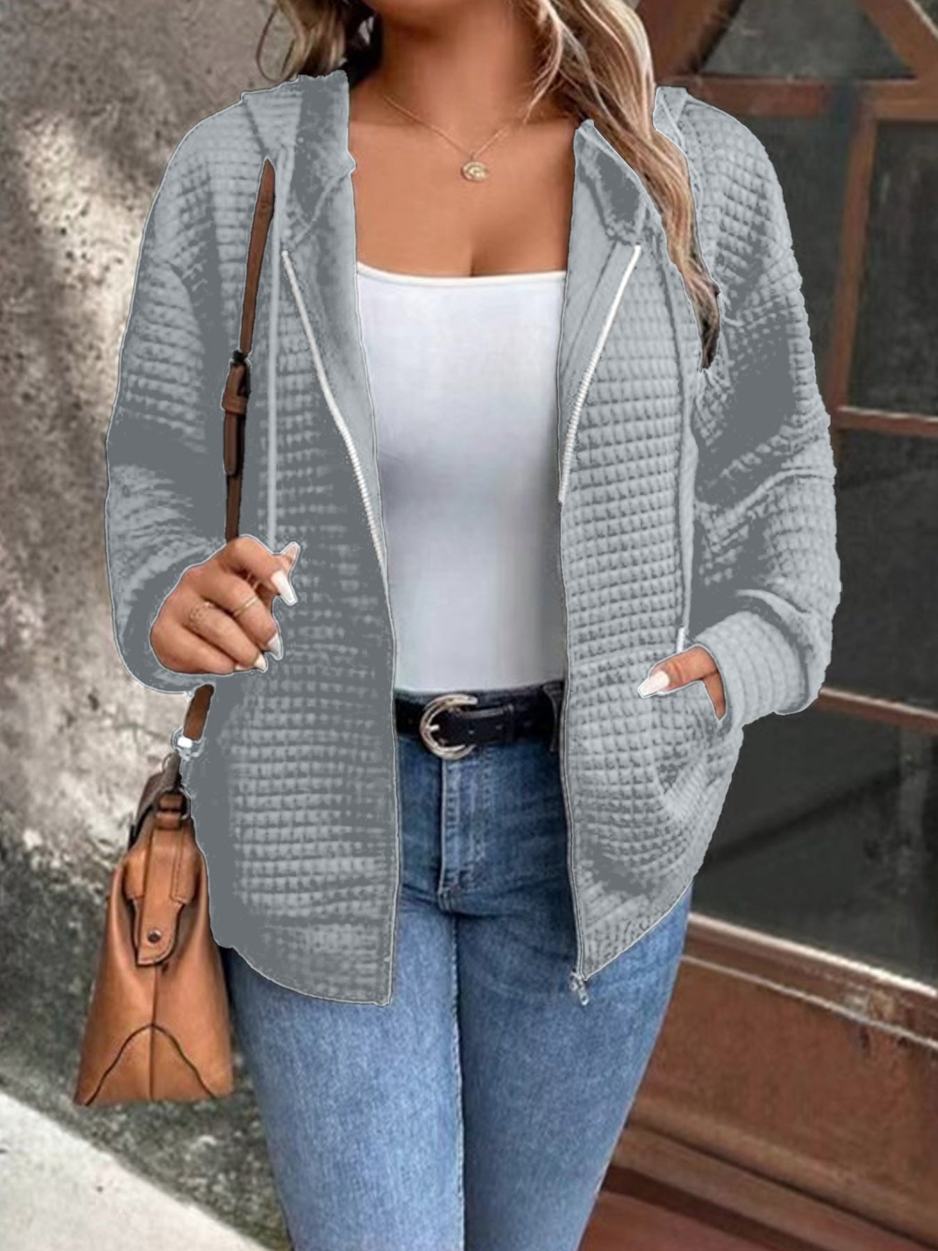 Women's relaxed hooded jacket with textured waffle surface and practical pockets WW