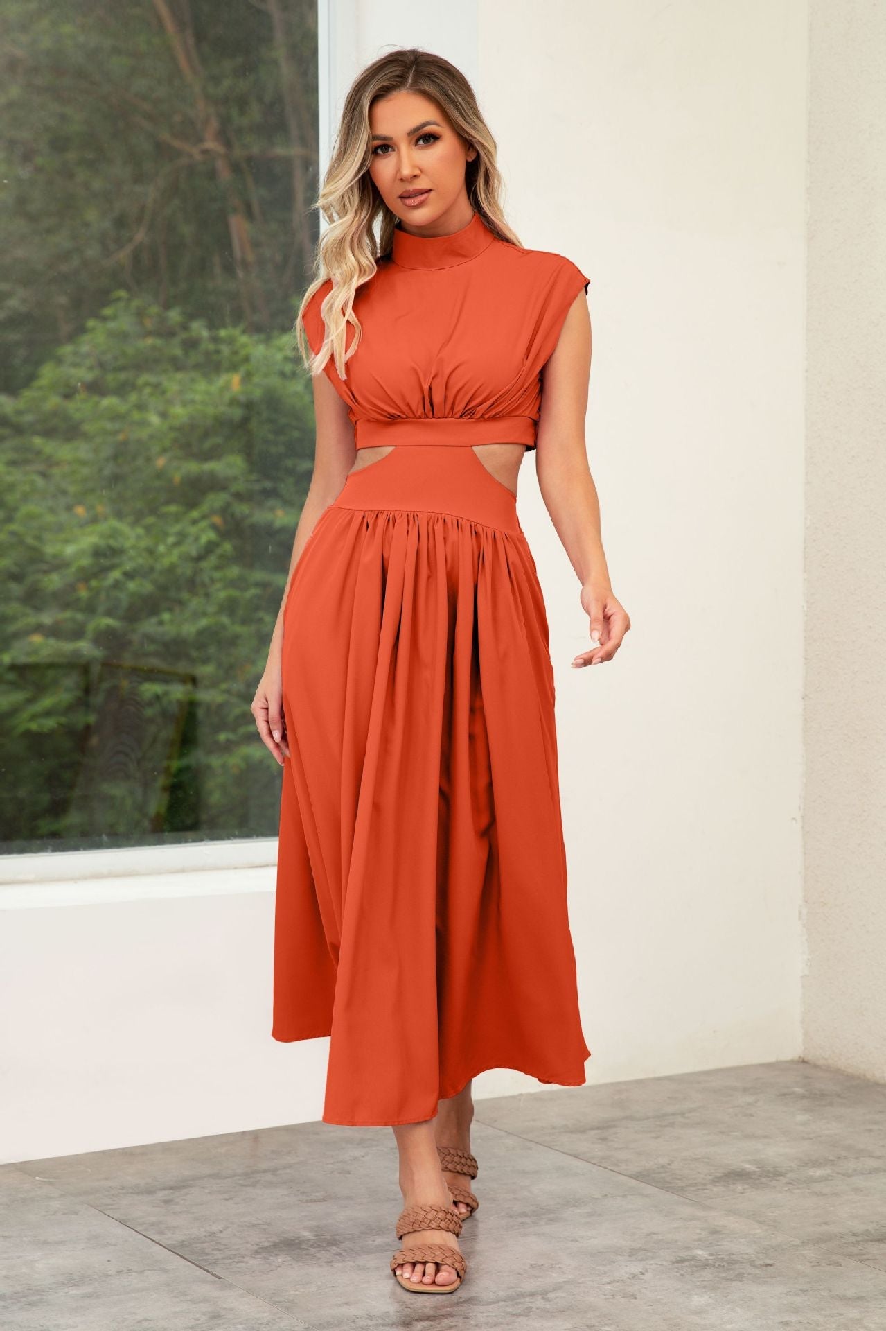 Damen Cut-Out Sommerkleid mit hohem Kragen WW