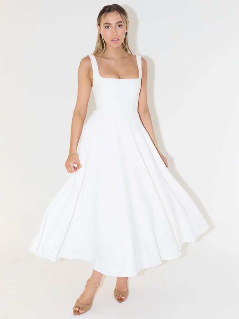 Lucinda™ | Dress with crimson elegance