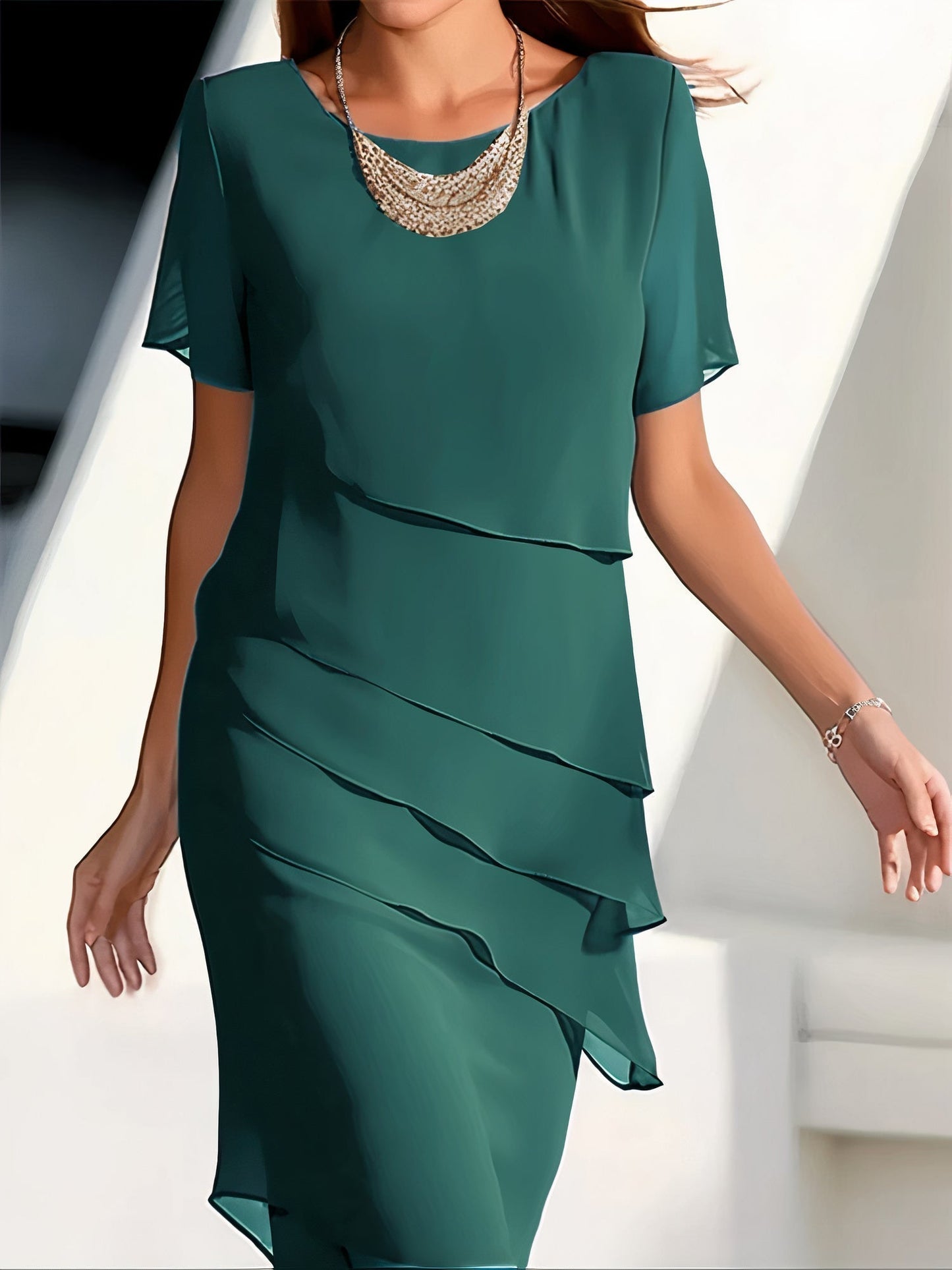WW | Elegantes Faltendes Chiffonkleid