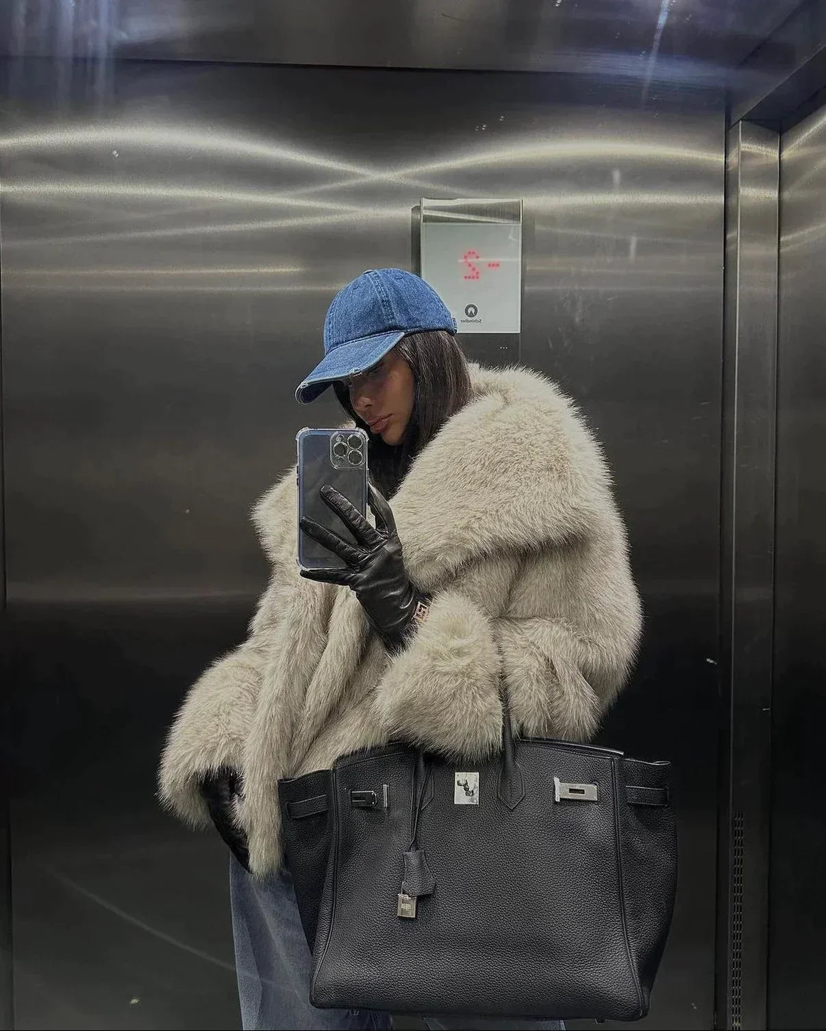 WW | Pelzjacke für Frauen mit einem luxuriösen Flair