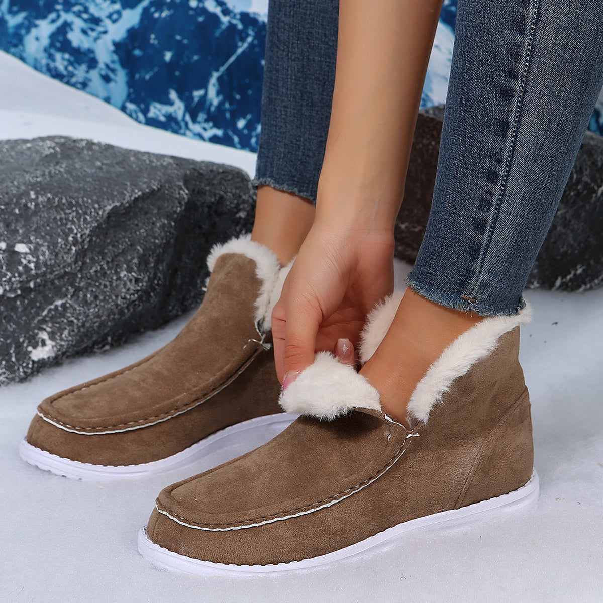 WW | Plush-Fur Short Boots for Women – Cozy & Stylish Comfort