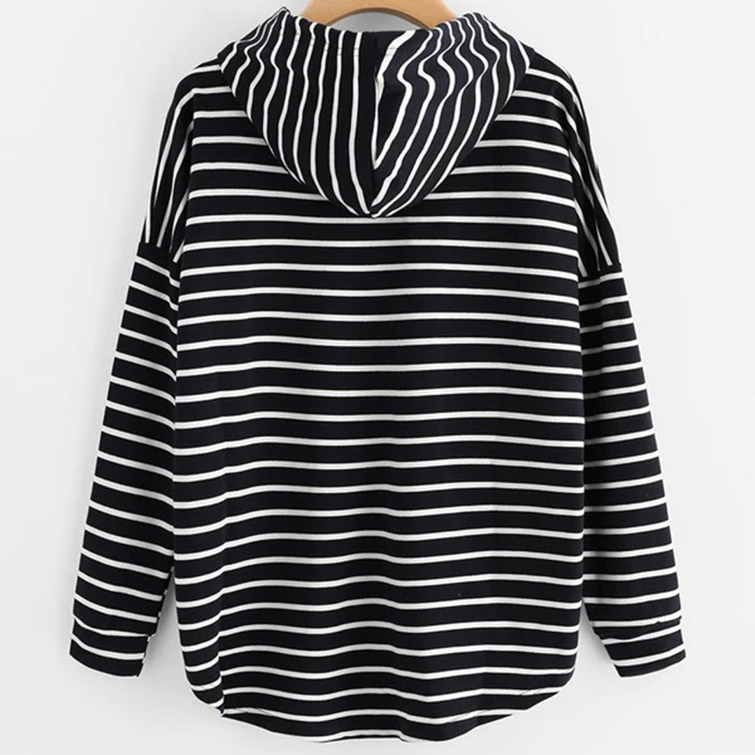 WW | Women's Knitted Jumper with Modern Design