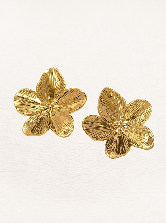 WW | Blossom Ohrringe Gold Mit Eleganten Blütenblättern