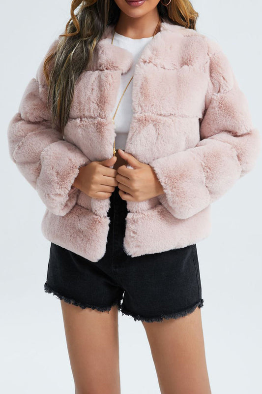 WW | Women's Short Faux Fur Jacket with Lapels and Soft Fabric