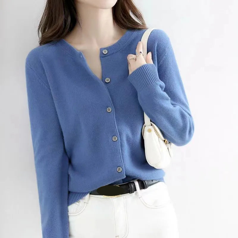 WW | Classic Cardigan