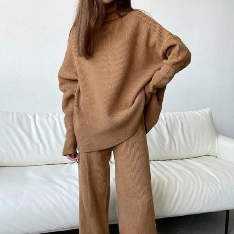 WW | Two-Piece Knitted Loungewear Set - Stylish Women's Homewear