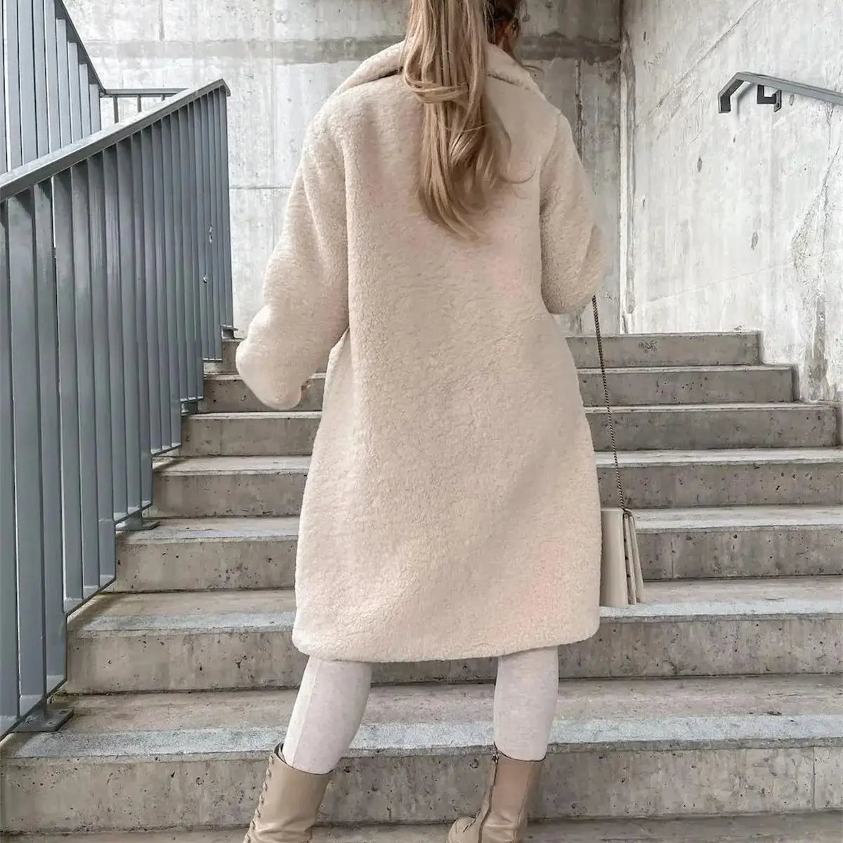 WW | Lange Jacke mit Weichem und Strukturiertem Druck