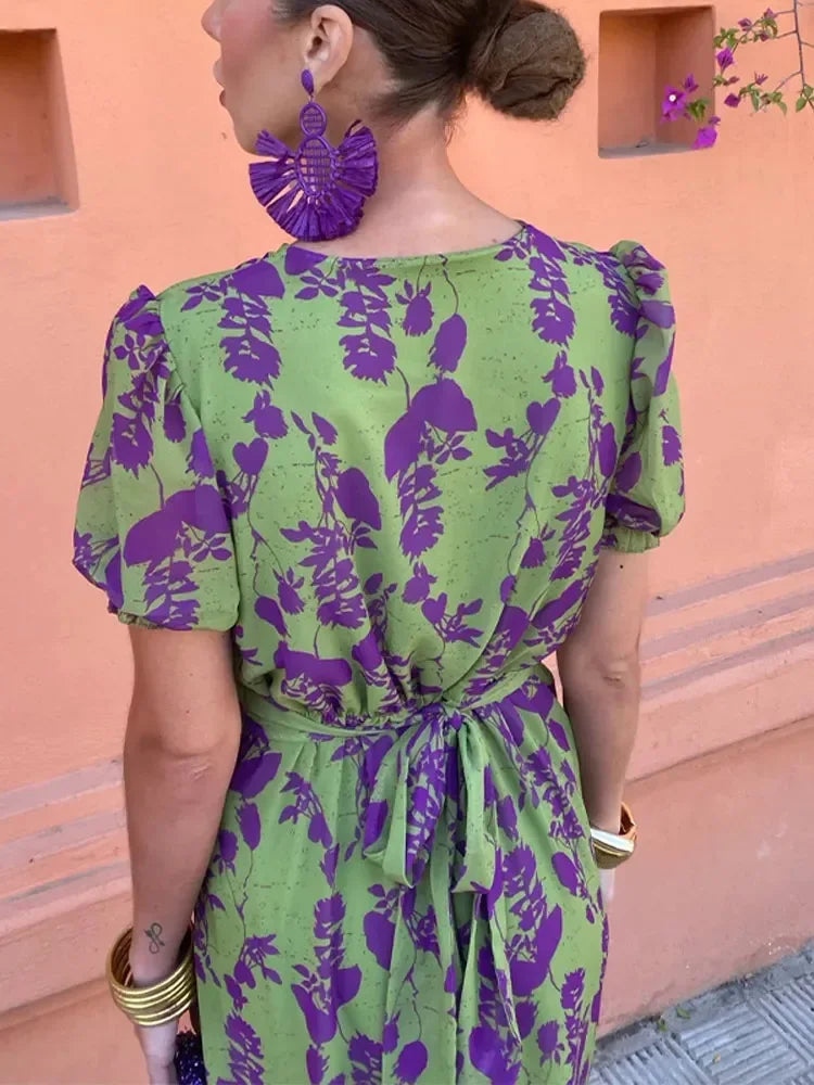 WW | with floral pattern and V-neck
