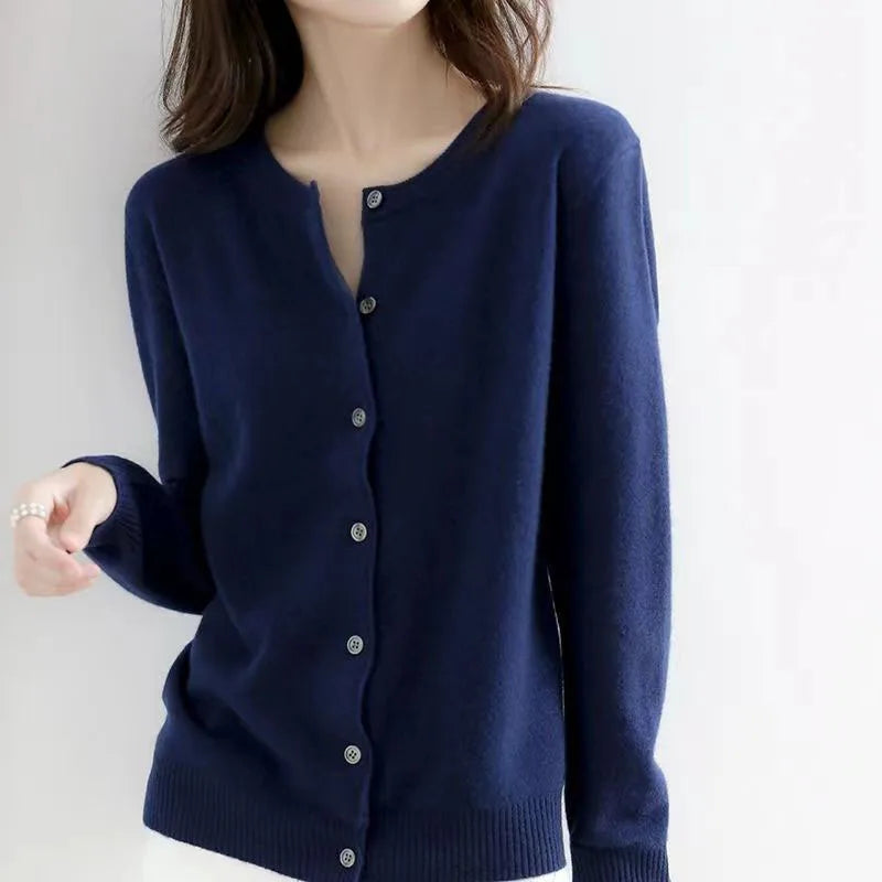 WW | Classic Cardigan