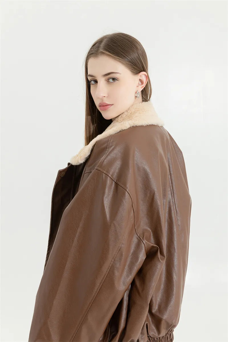 WW | Leather Coat Vintage & Stylish