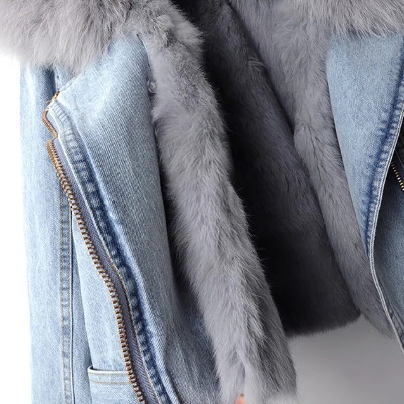 WW | Classic and Stylish Denim Jacket