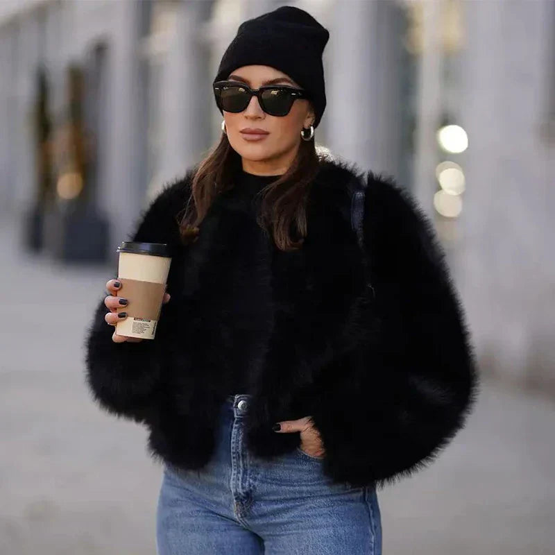 WW | Women's short faux fur jacket