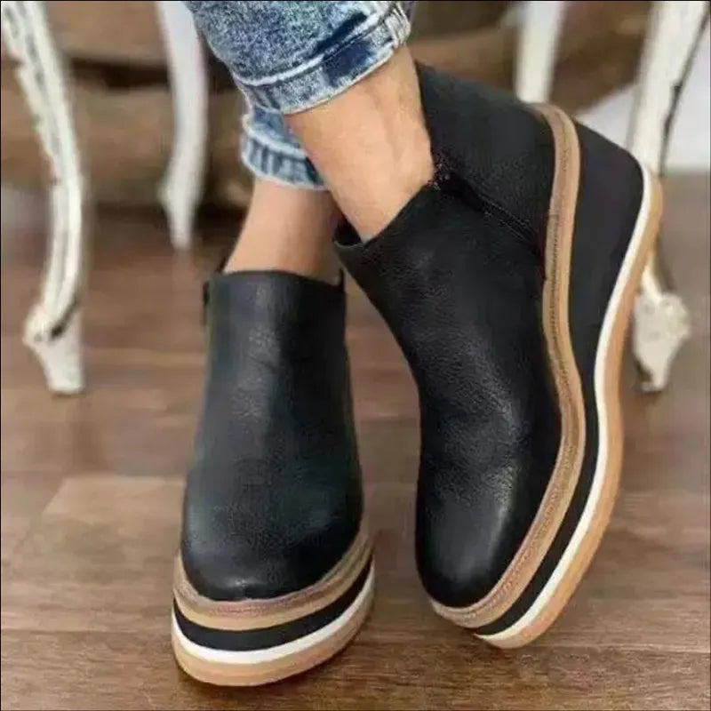 WW | Damen Stiefeletten mit Plateau und seitlichem Reißverschluss