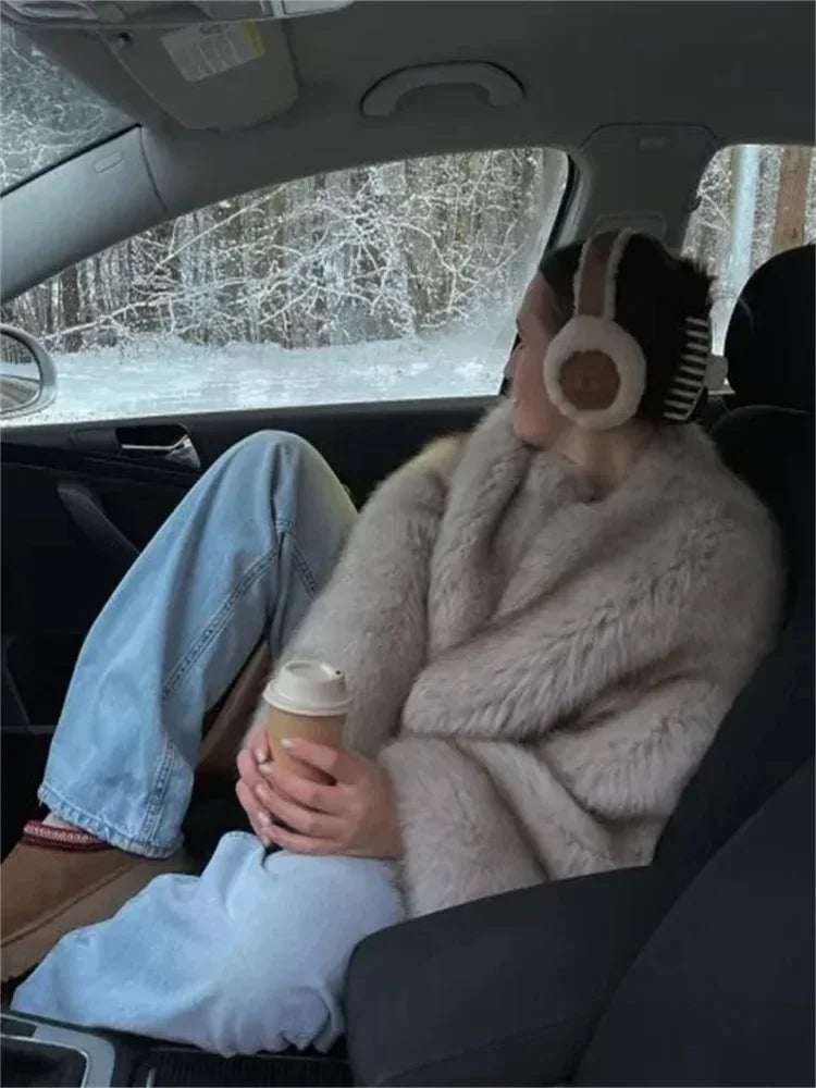 WW | luxurious warm fur coat