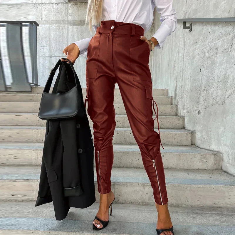WW | High Waist Kunstlederhose - Figurbetonte Hose mit Taschen und Reißverschluss-Details