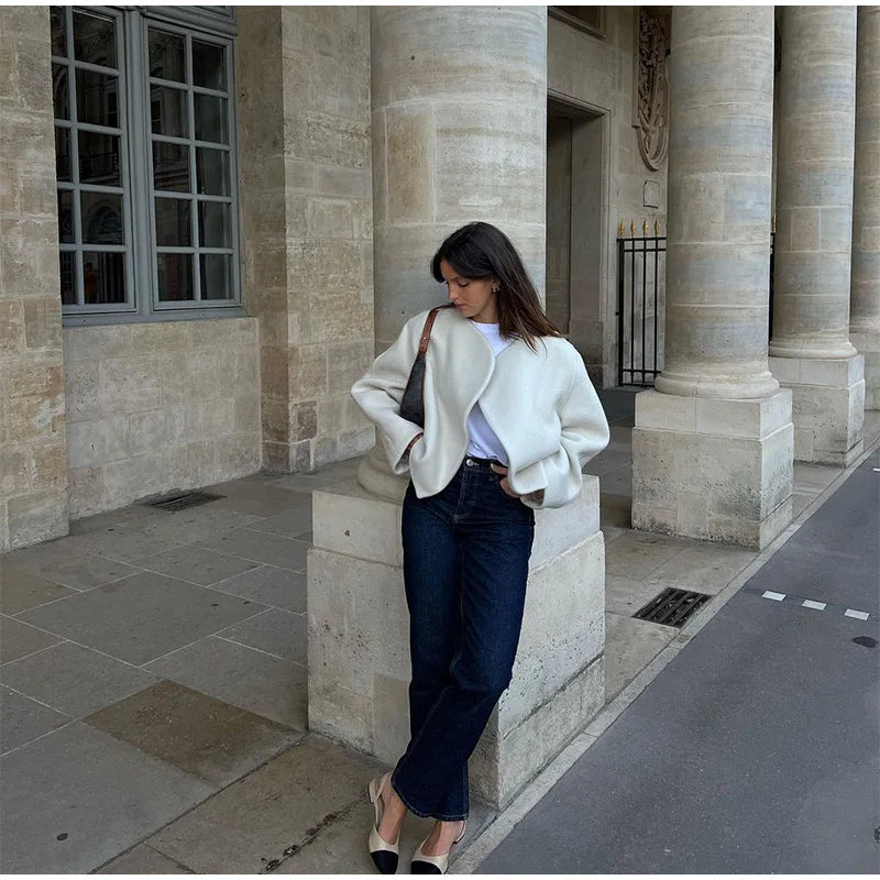 WW | Wool blend Casual cut Asymmetrical design Fashionable style