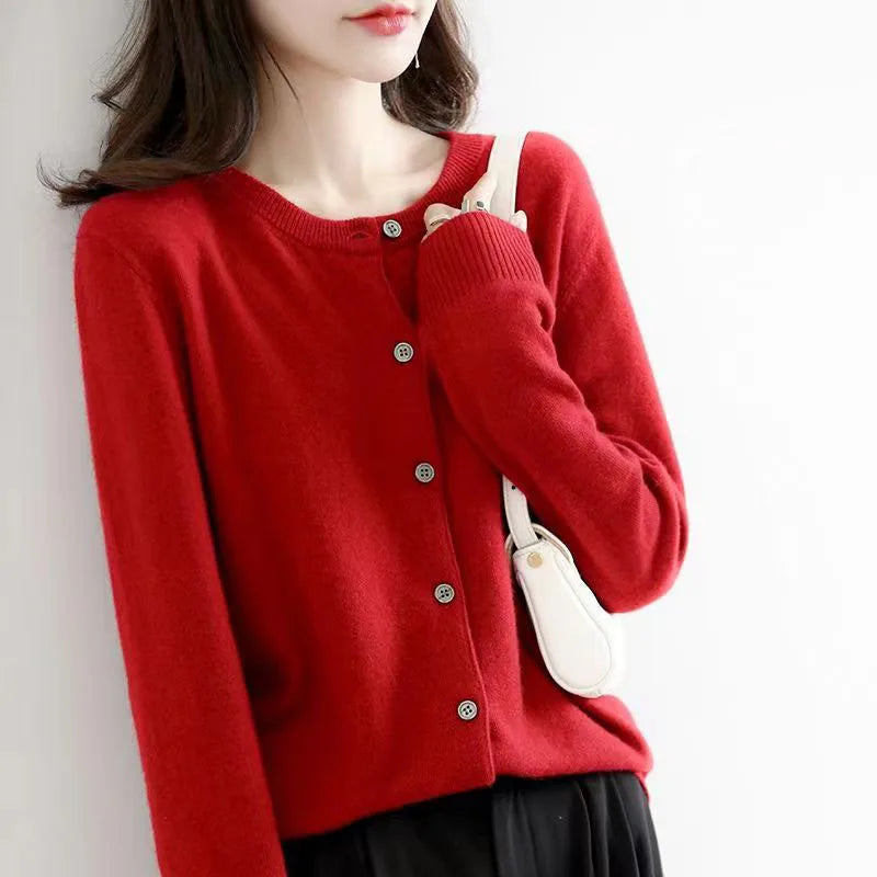 WW | Classic Cardigan