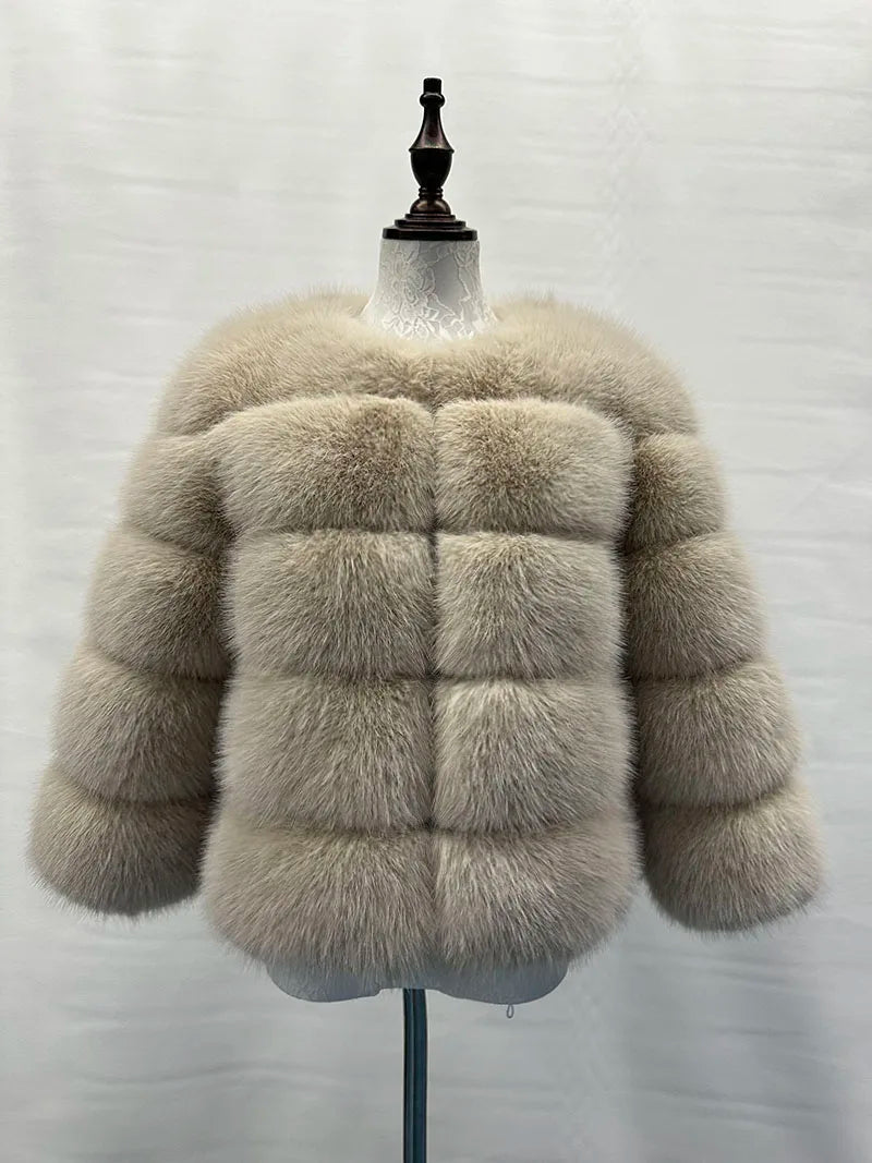 WW | Elegant women's fur coat
