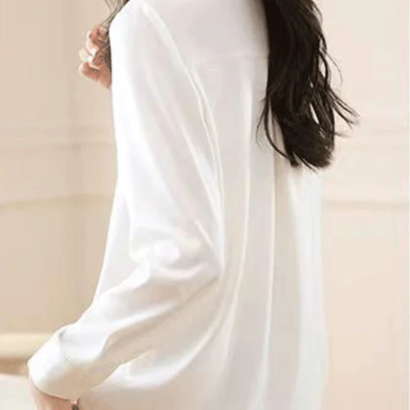 WW | Silk blouse with long sleeves