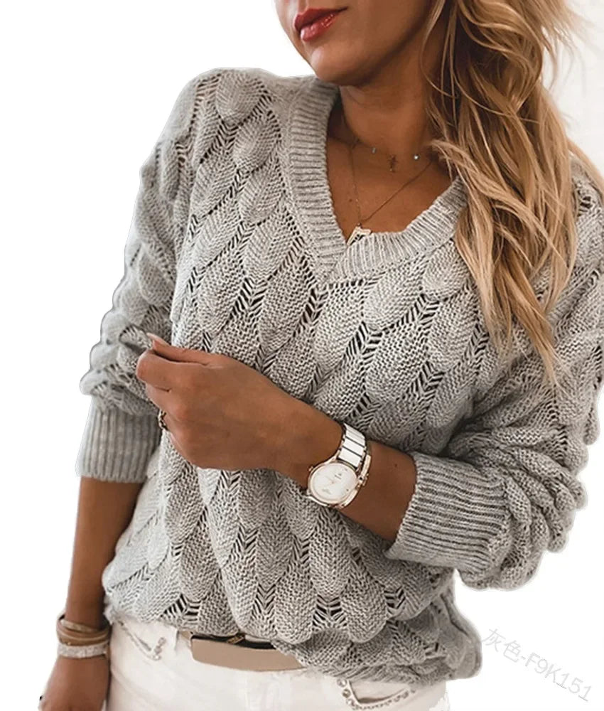 WW | Cable knit jumper - Comfortable V-neck jumper with long sleeves
