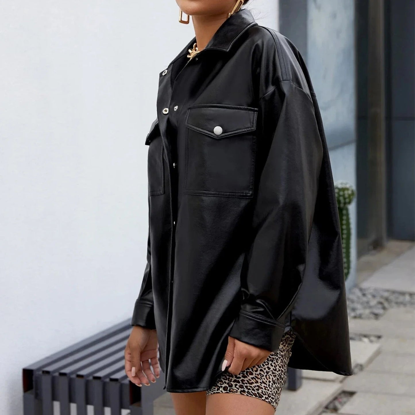 WW | Women's Coat with Practical Button Pockets